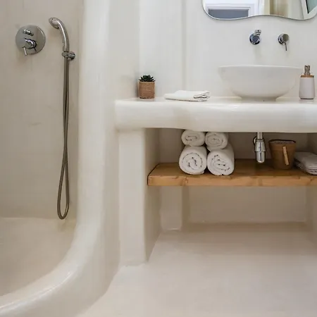 Zas Studios Apartment Naxos City